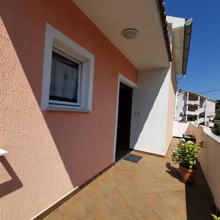 Apartment Martina Banjol Luaran gambar