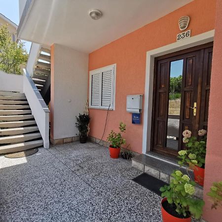 Apartment Martina Banjol Luaran gambar
