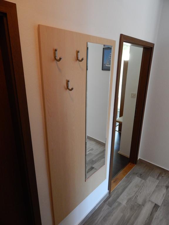 Apartment Martina Banjol Luaran gambar