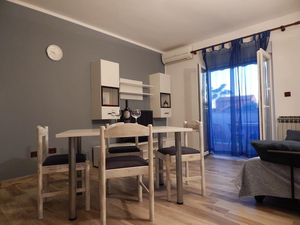 Apartment Martina Banjol Luaran gambar