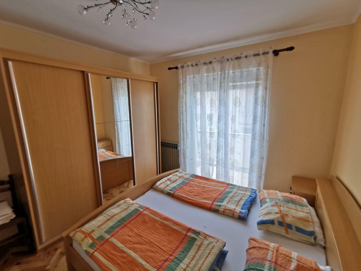 Apartment Martina Banjol Luaran gambar