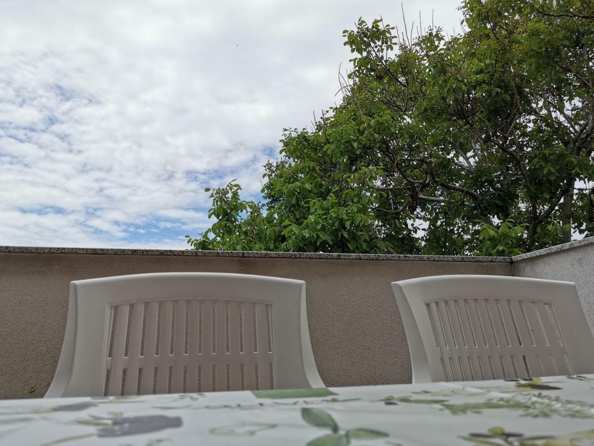Apartment Martina Banjol Luaran gambar